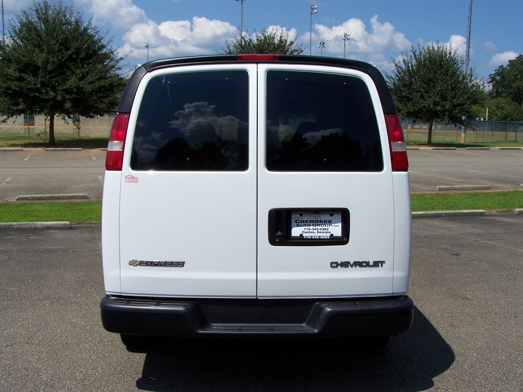 2004 Chevrolet Express - $17,890