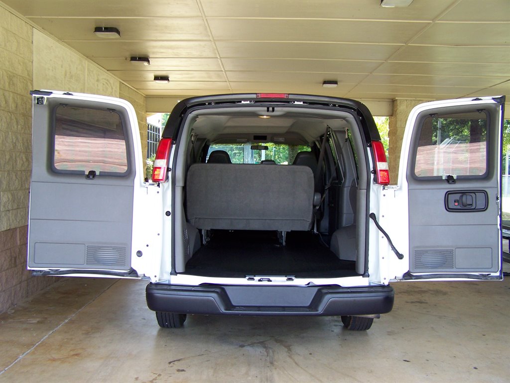 2004 Chevrolet Express - $17,890