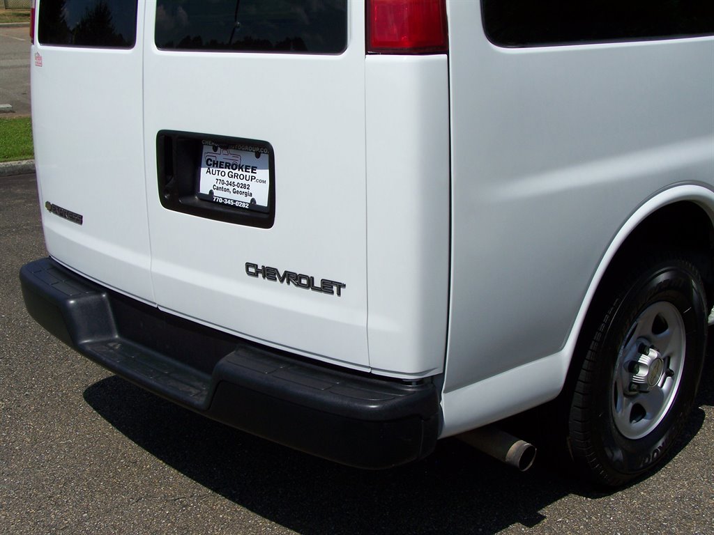 2004 Chevrolet Express - $17,890
