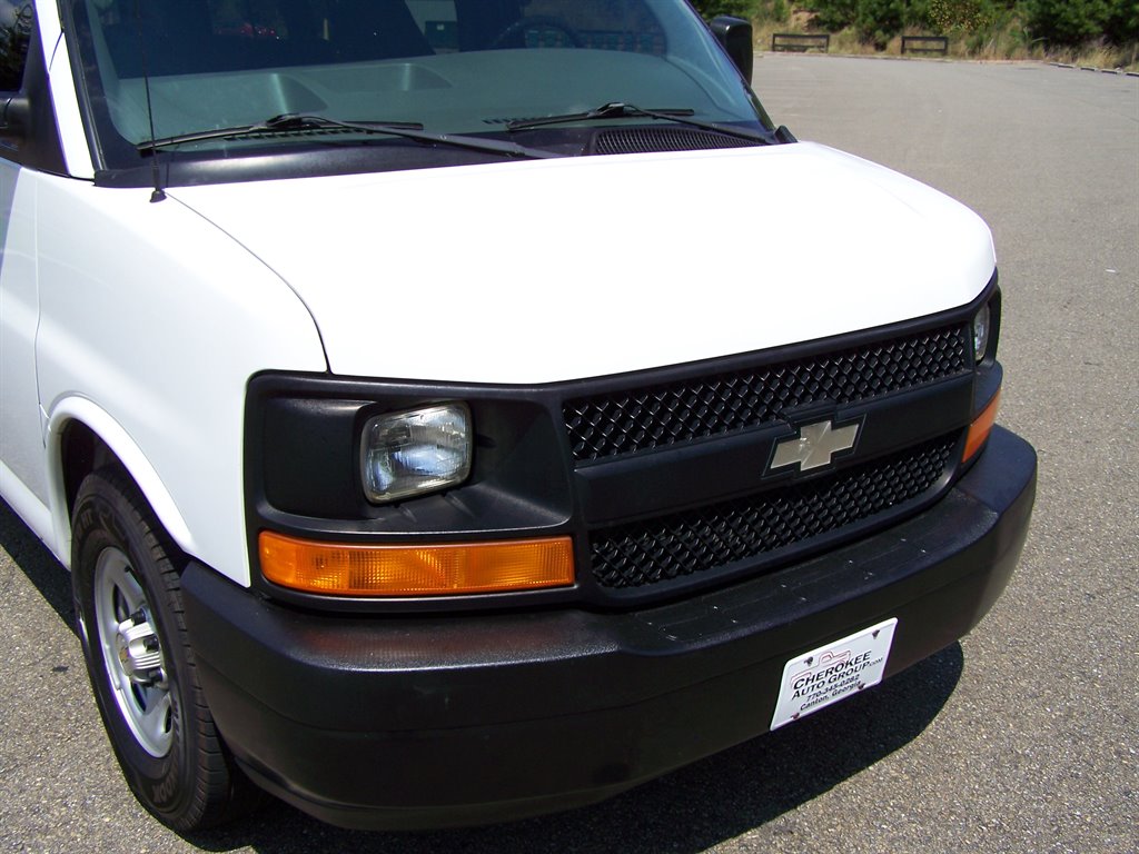 2004 Chevrolet Express - $17,890