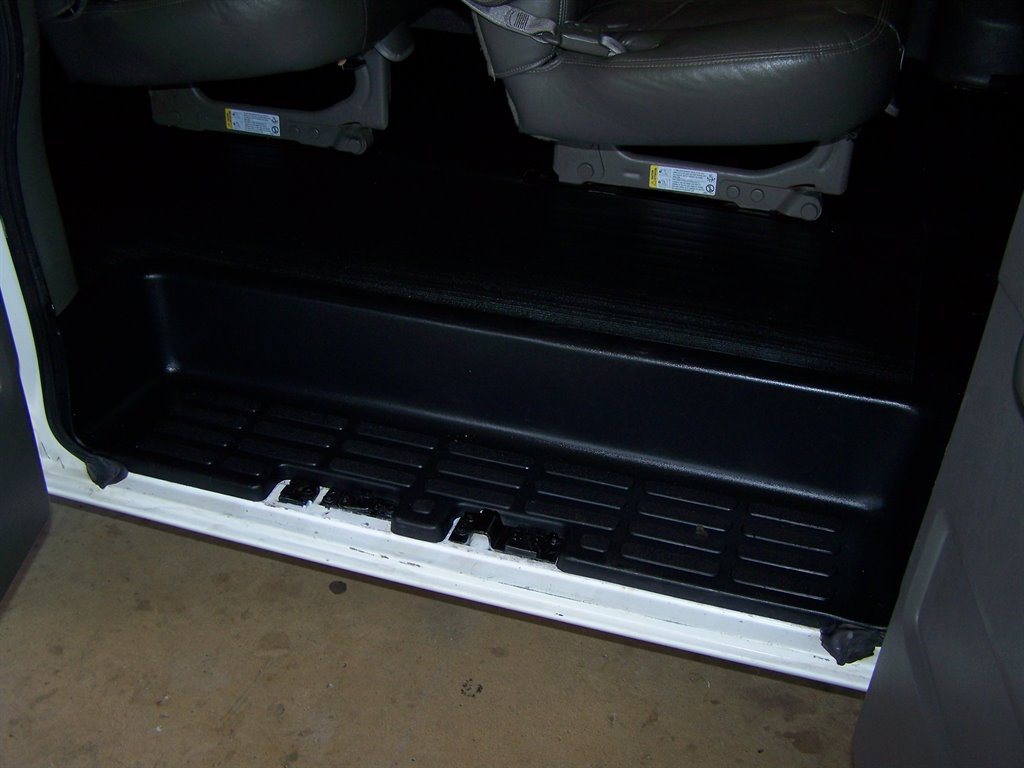 2004 Chevrolet Express - $17,890