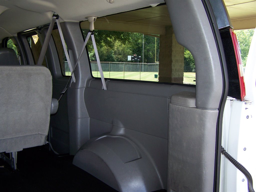 2004 Chevrolet Express - $17,890