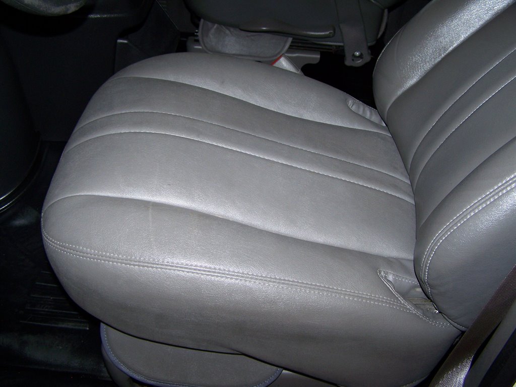2004 Chevrolet Express - $17,890