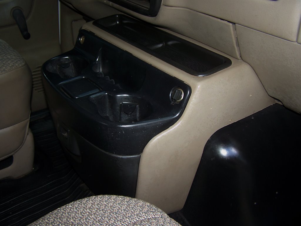 2002 Chevrolet G3500 VAN - $13,890