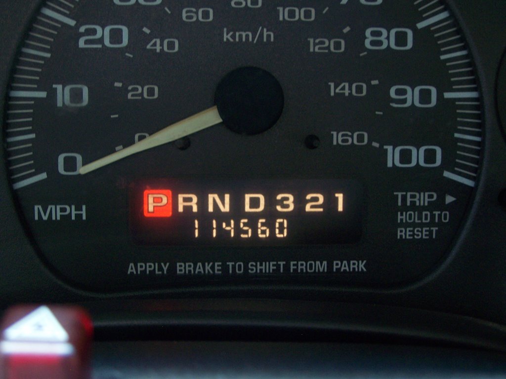 2002 Chevrolet G3500 VAN - $13,890