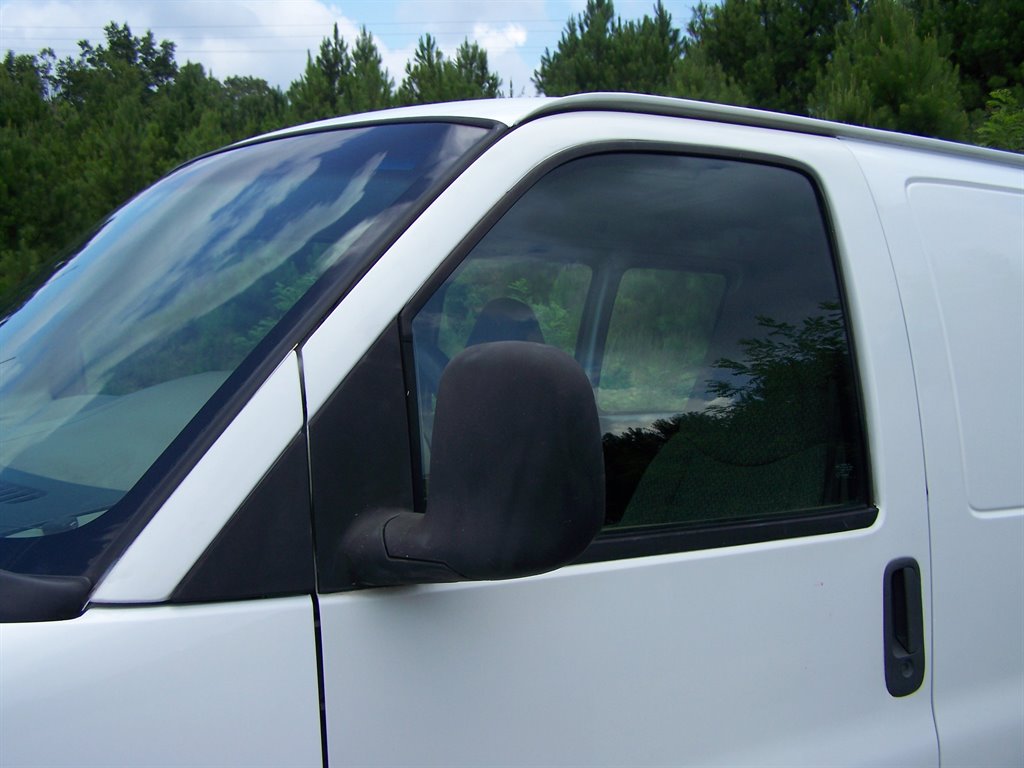 2002 Chevrolet G3500 VAN - $13,890