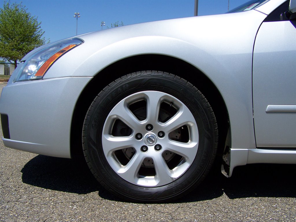 2008 Nissan Maxima - $10,890