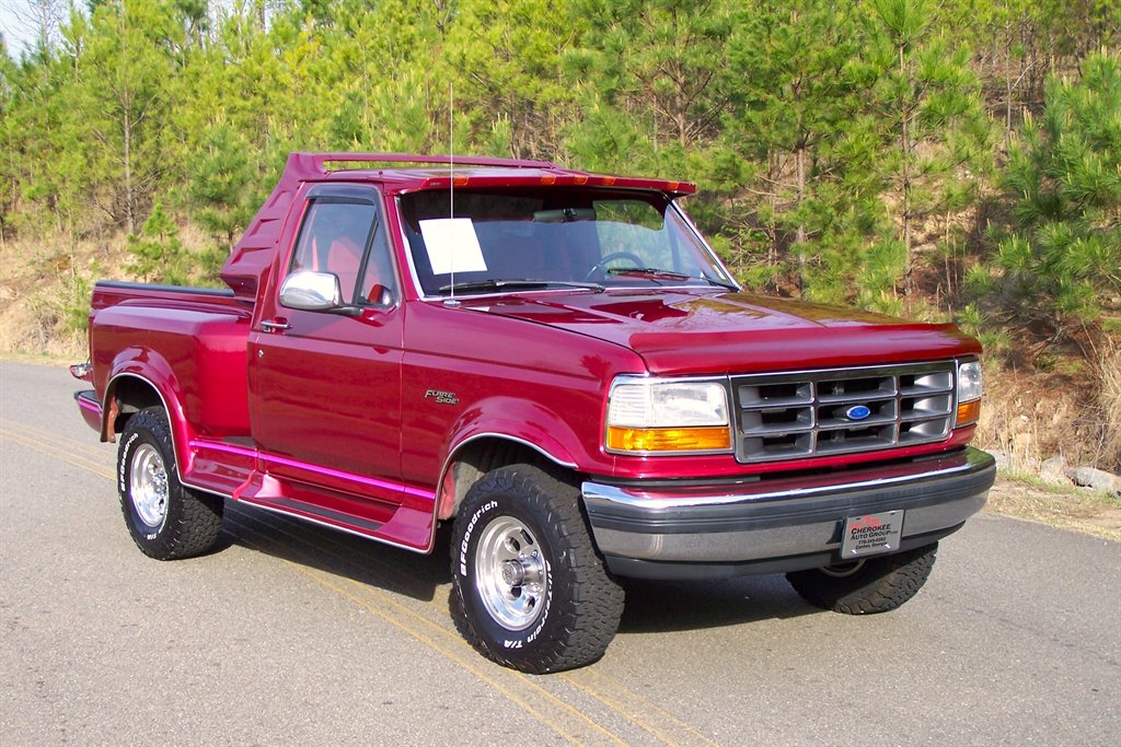 1992 Ford F-150 - $32,890