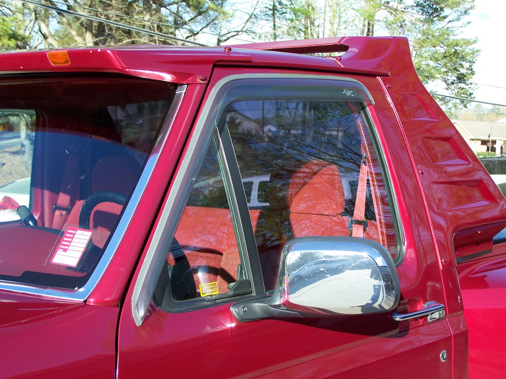 1992 Ford F-150 - $32,890