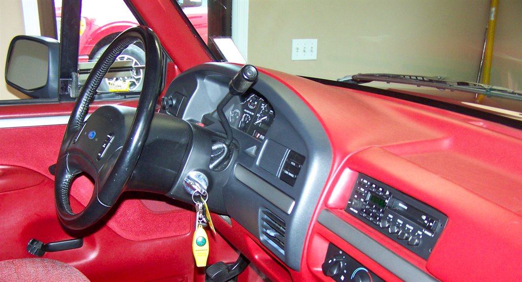 1992 Ford F-150 - $32,890