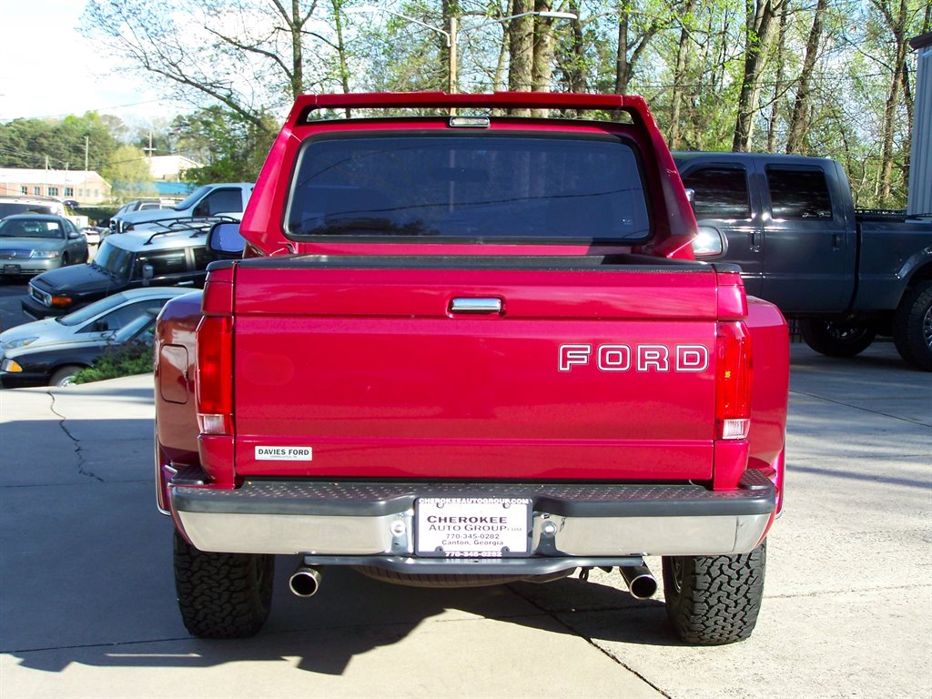 1992 Ford F-150 - $32,890