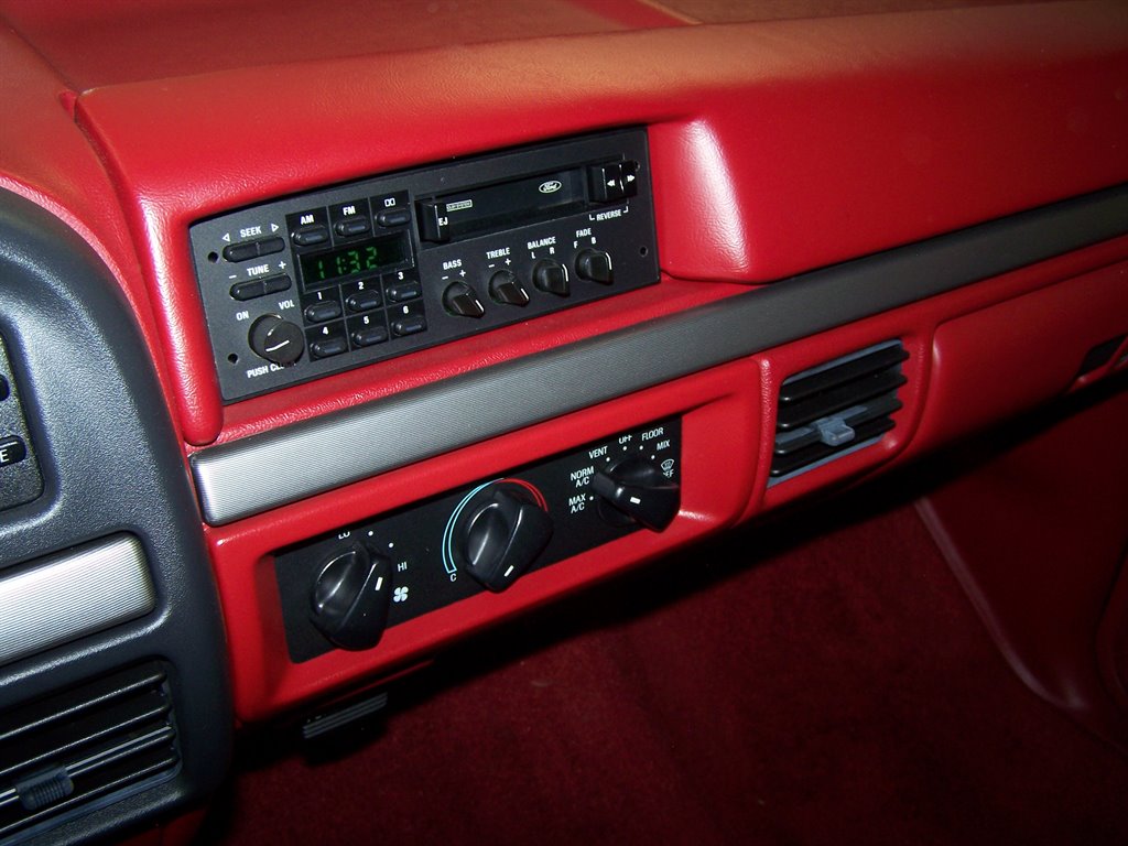 1992 Ford F-150 - $32,890