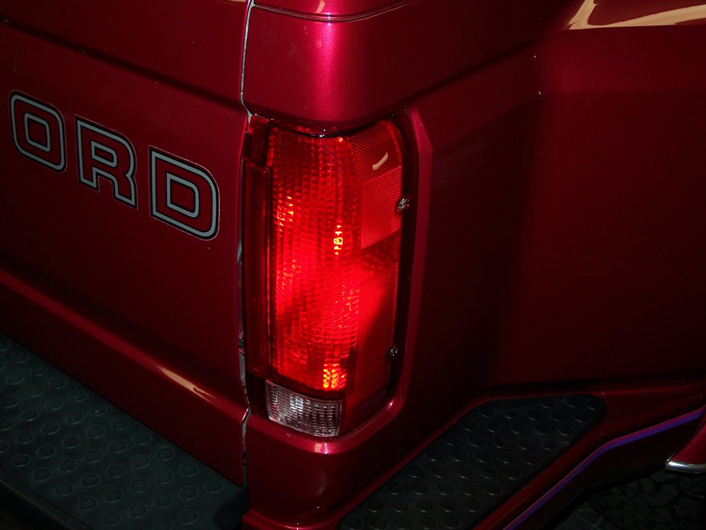 1992 Ford F-150 - $32,890
