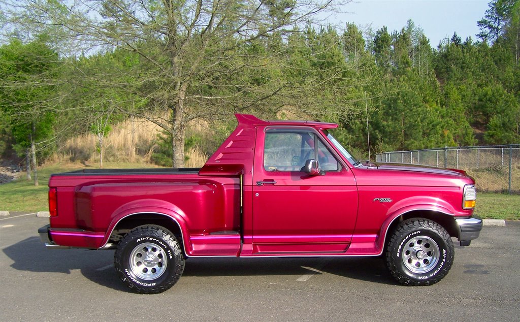 1992 Ford F-150 - $32,890