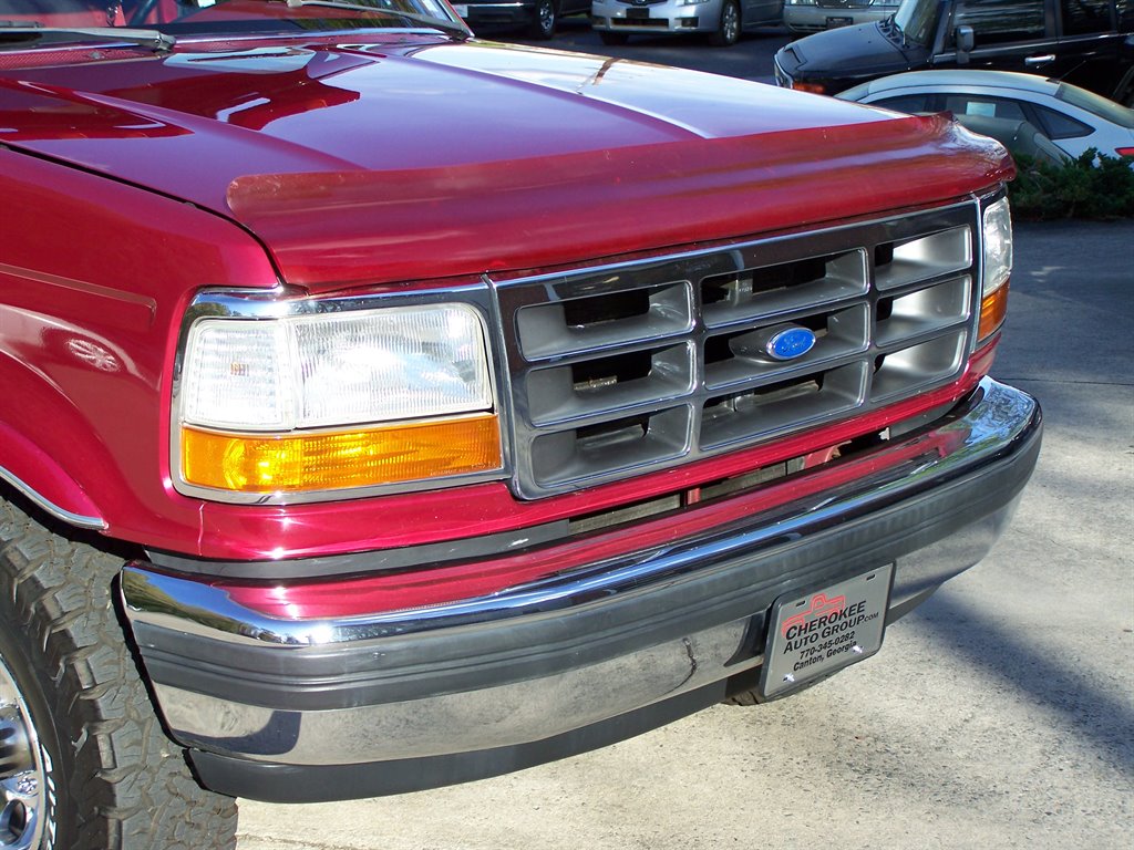 1992 Ford F-150 - $32,890