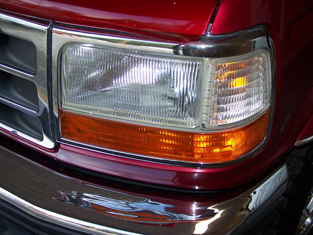 1992 Ford F-150 - $32,890