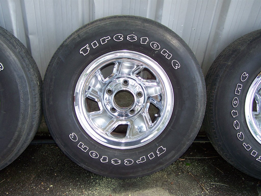 1992 Ford F-150 - $32,890