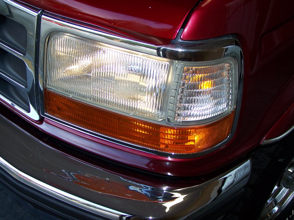 1992 Ford F-150 - $32,890