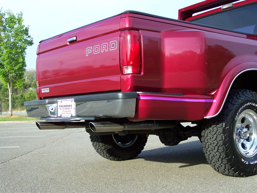 1992 Ford F-150 - $32,890