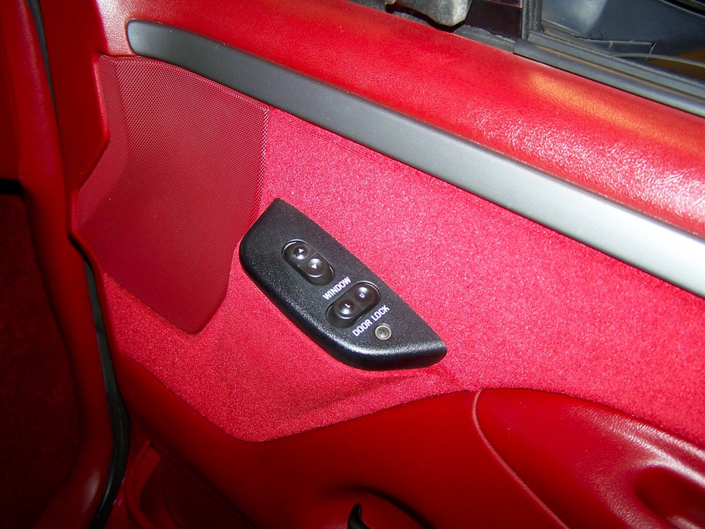 1992 Ford F-150 - $32,890