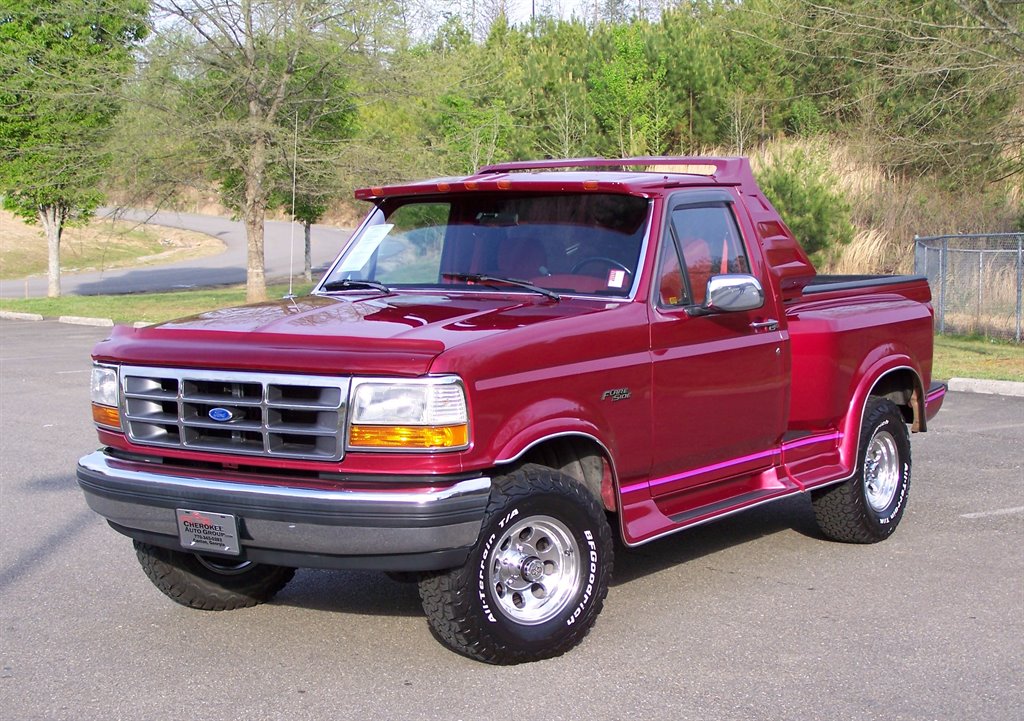 1992 Ford F-150 - $32,890