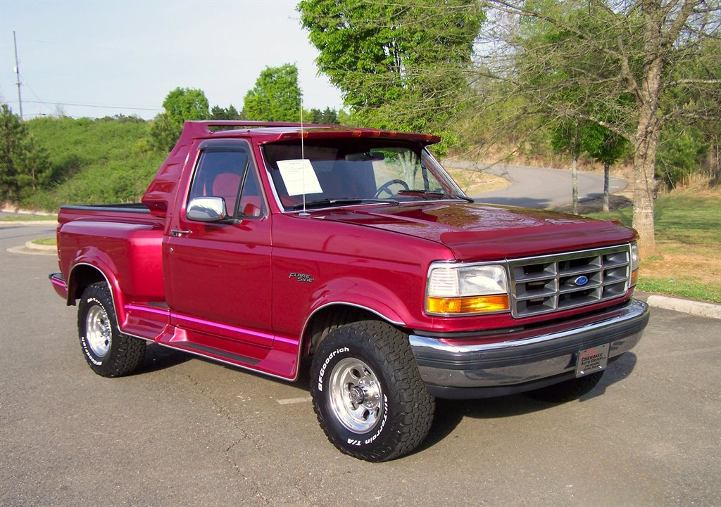 1992 Ford F-150 - $32,890