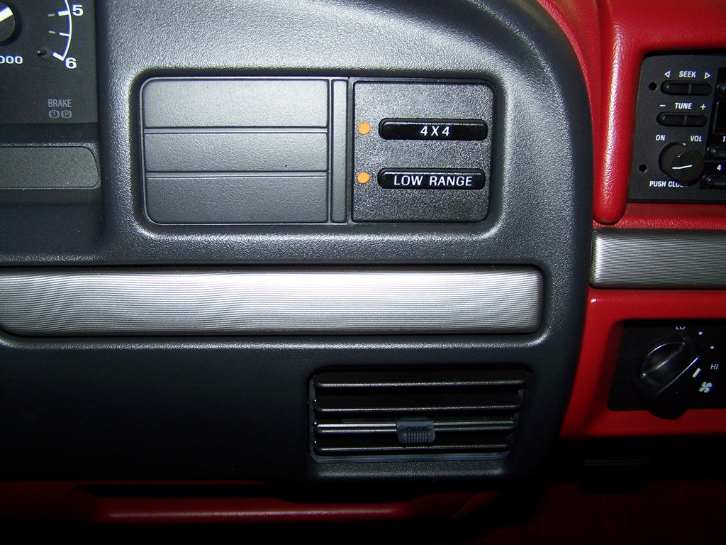 1992 Ford F-150 - $32,890