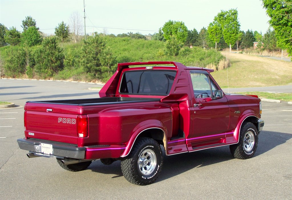 1992 Ford F-150 - $32,890