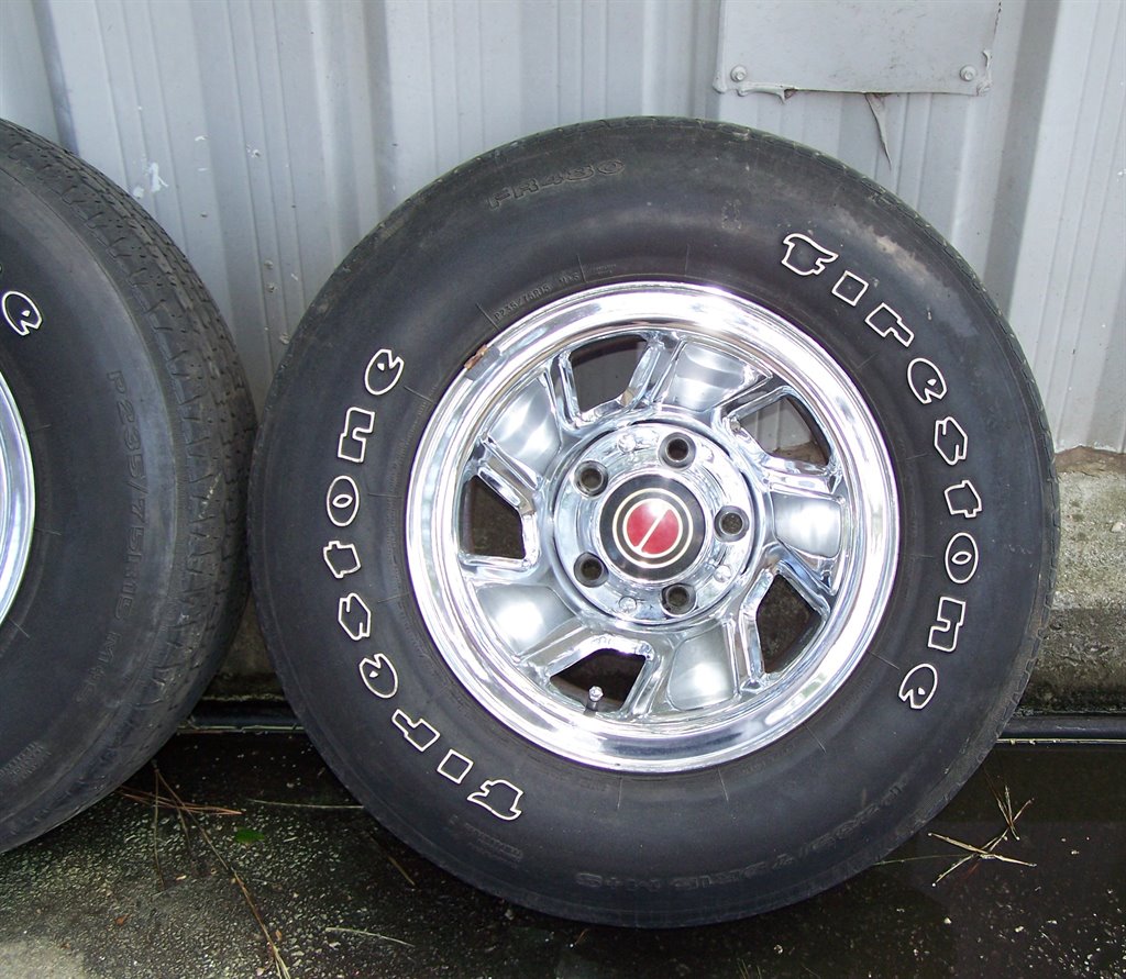 1992 Ford F-150 - $32,890