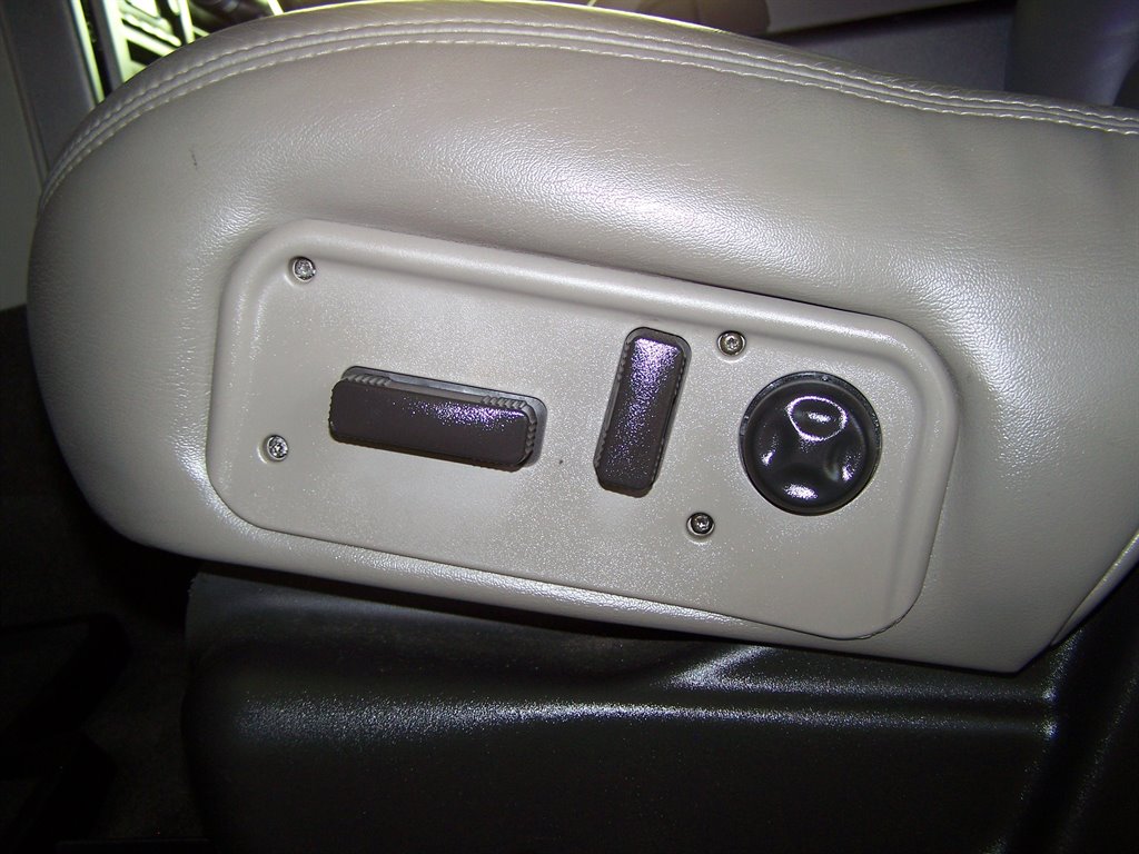 2003 HUMMER H2 - $30,890