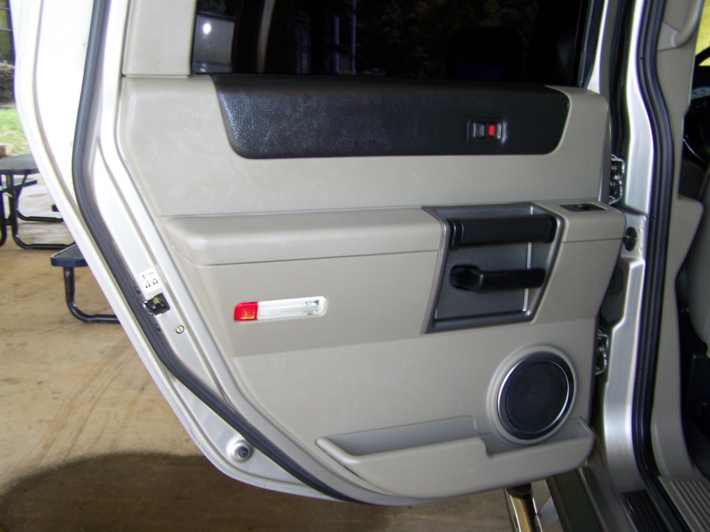 2003 HUMMER H2 - $30,890