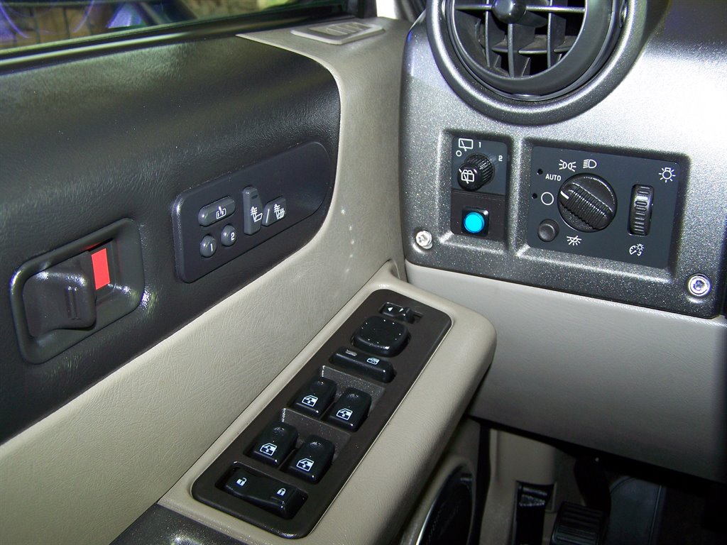 2003 HUMMER H2 - $30,890