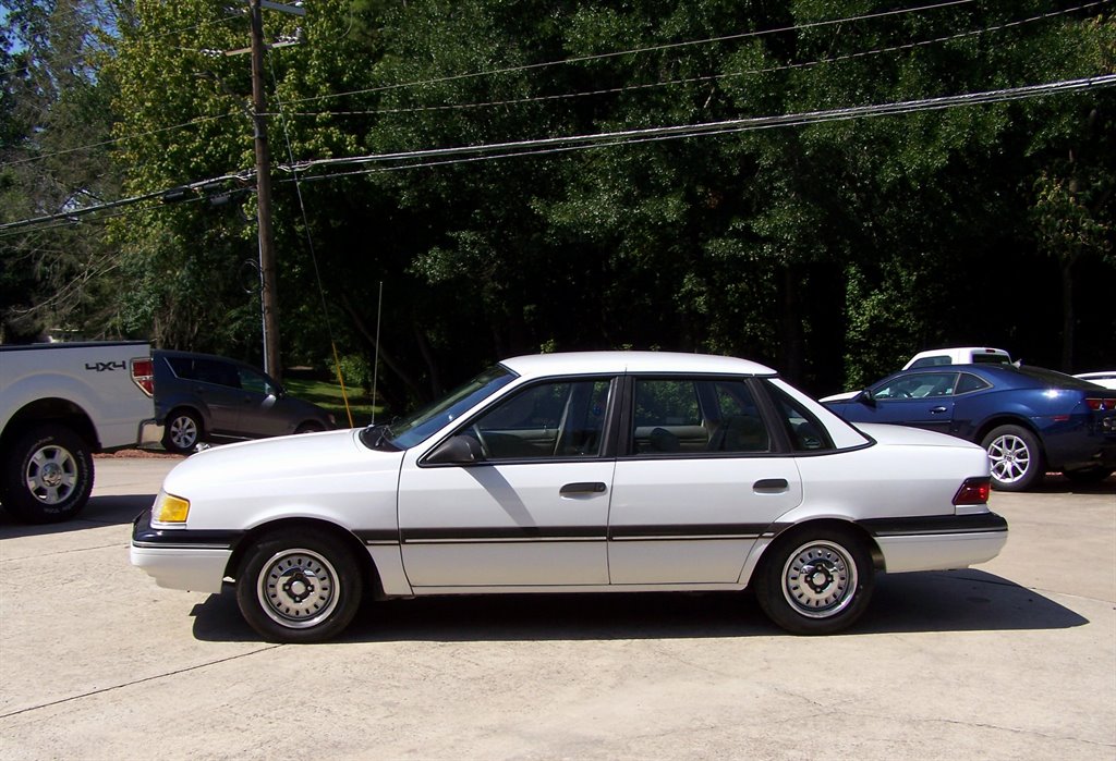 1991 Ford Tempo - $5,890