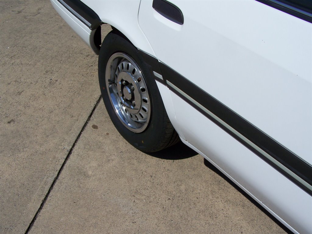 1991 Ford Tempo - $5,890