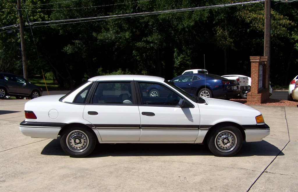 1991 Ford Tempo - $5,890