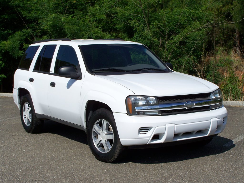 2004 Chevrolet Blazer - $10,890