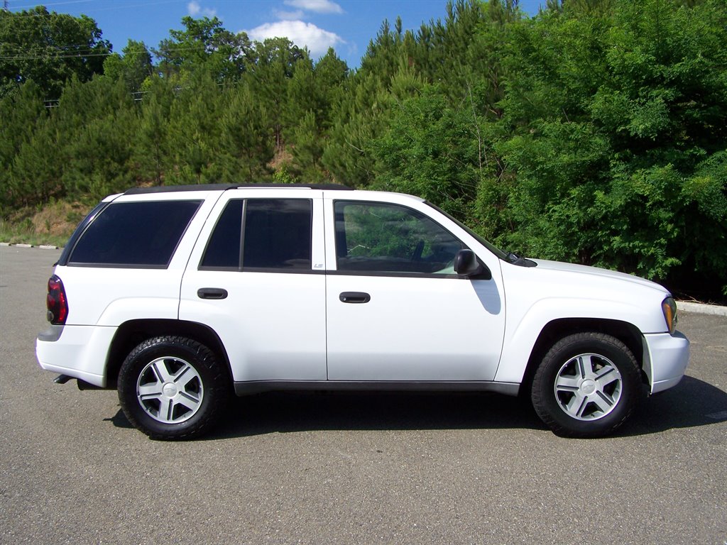 2004 Chevrolet Blazer - $10,890