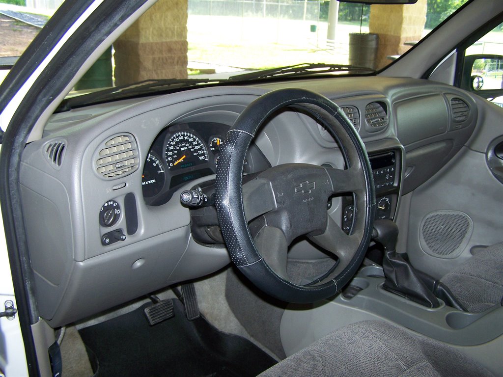 2004 Chevrolet Blazer - $10,890