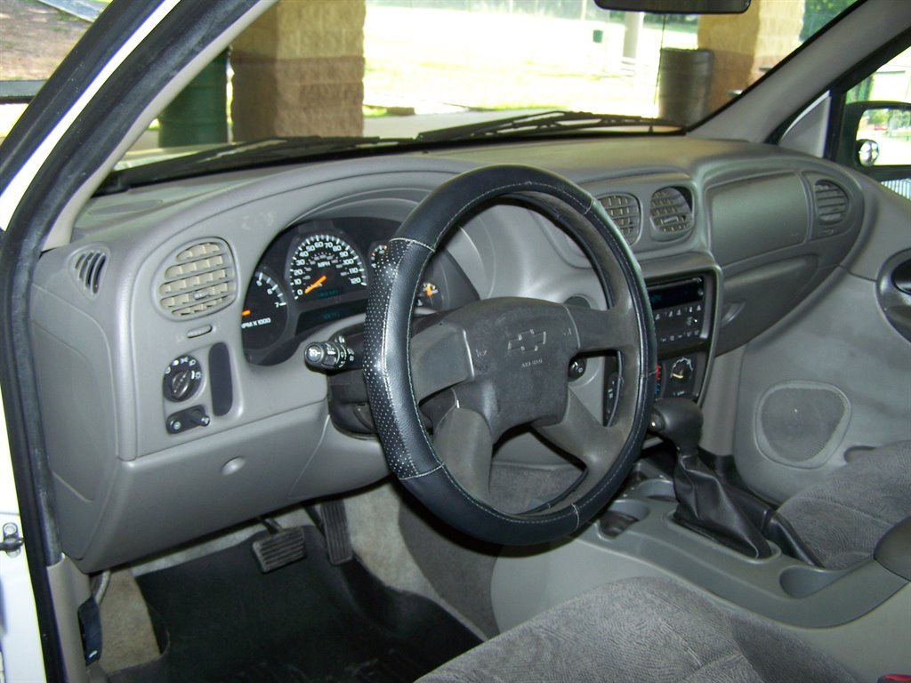 2004 Chevrolet Blazer - $10,890