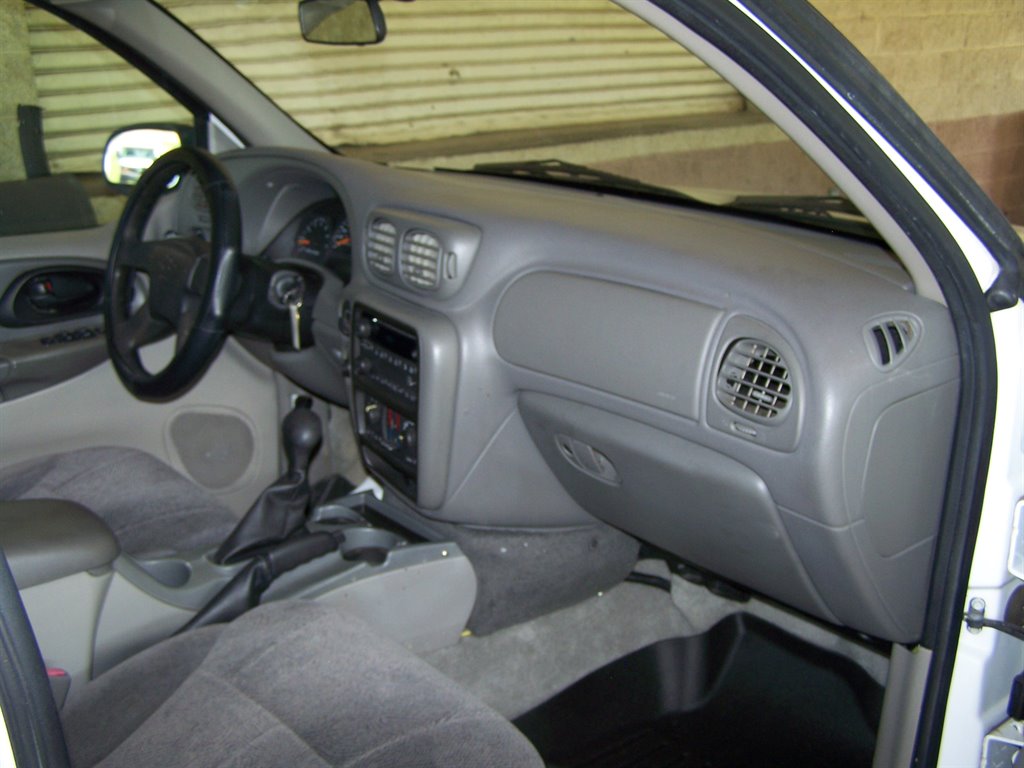 2004 Chevrolet Blazer - $10,890