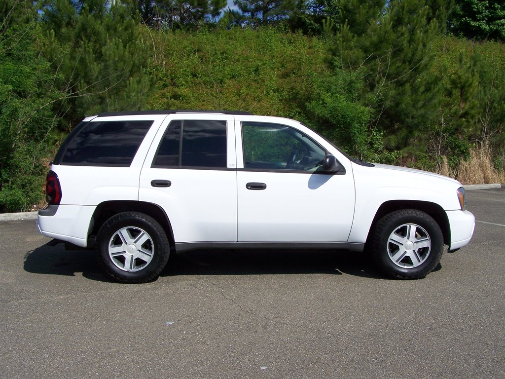 2004 Chevrolet Blazer - $10,890
