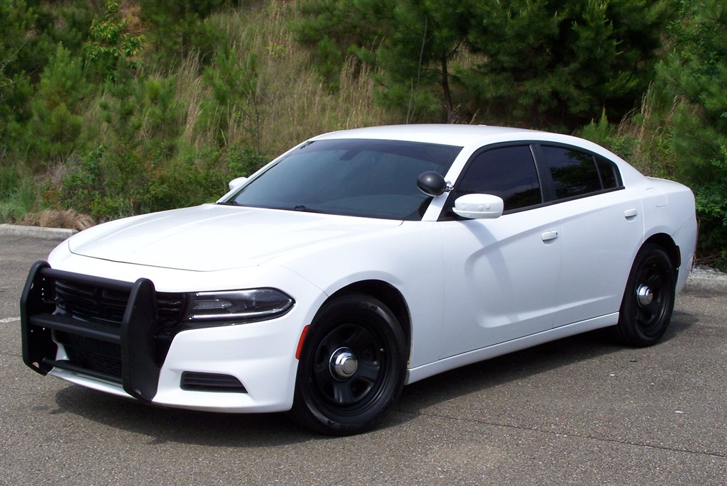 2017 Dodge Charger - $14,890