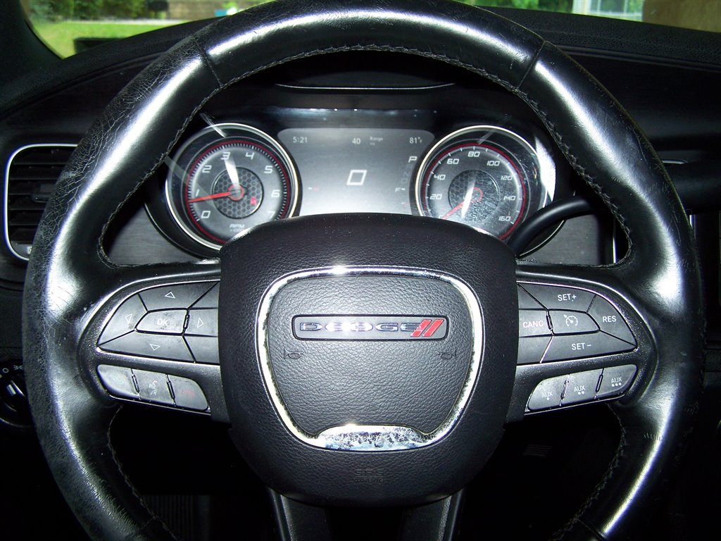 2017 Dodge Charger - $14,890
