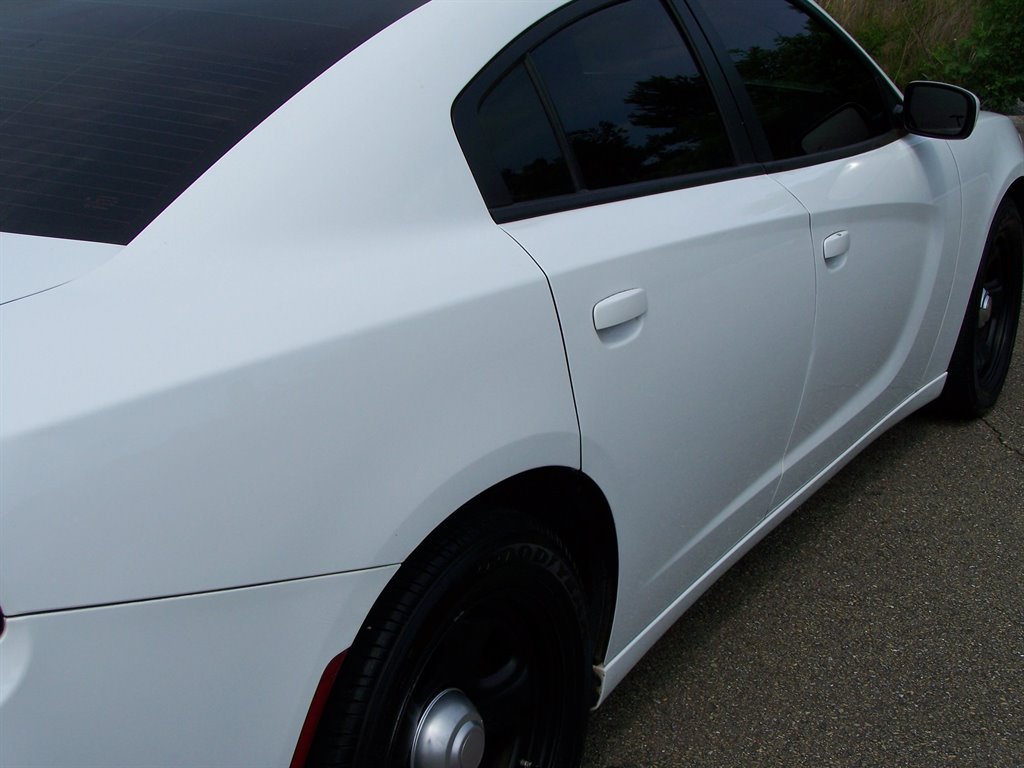 2017 Dodge Charger - $14,890