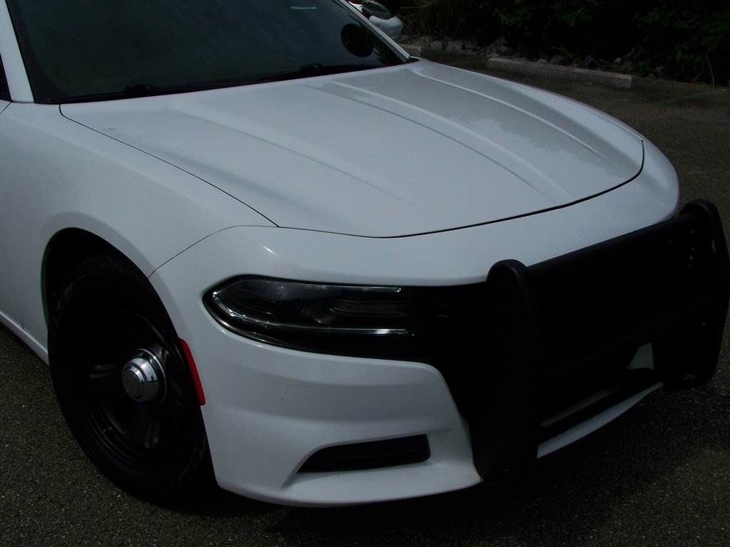 2017 Dodge Charger - $14,890