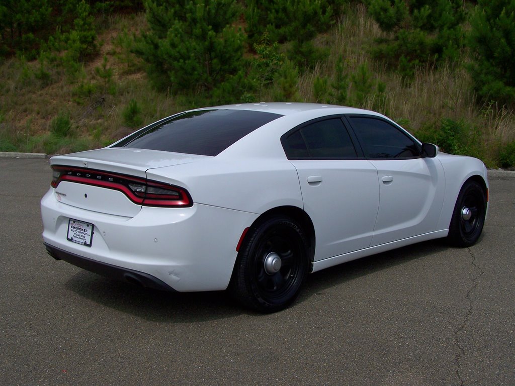 2017 Dodge Charger - $14,890