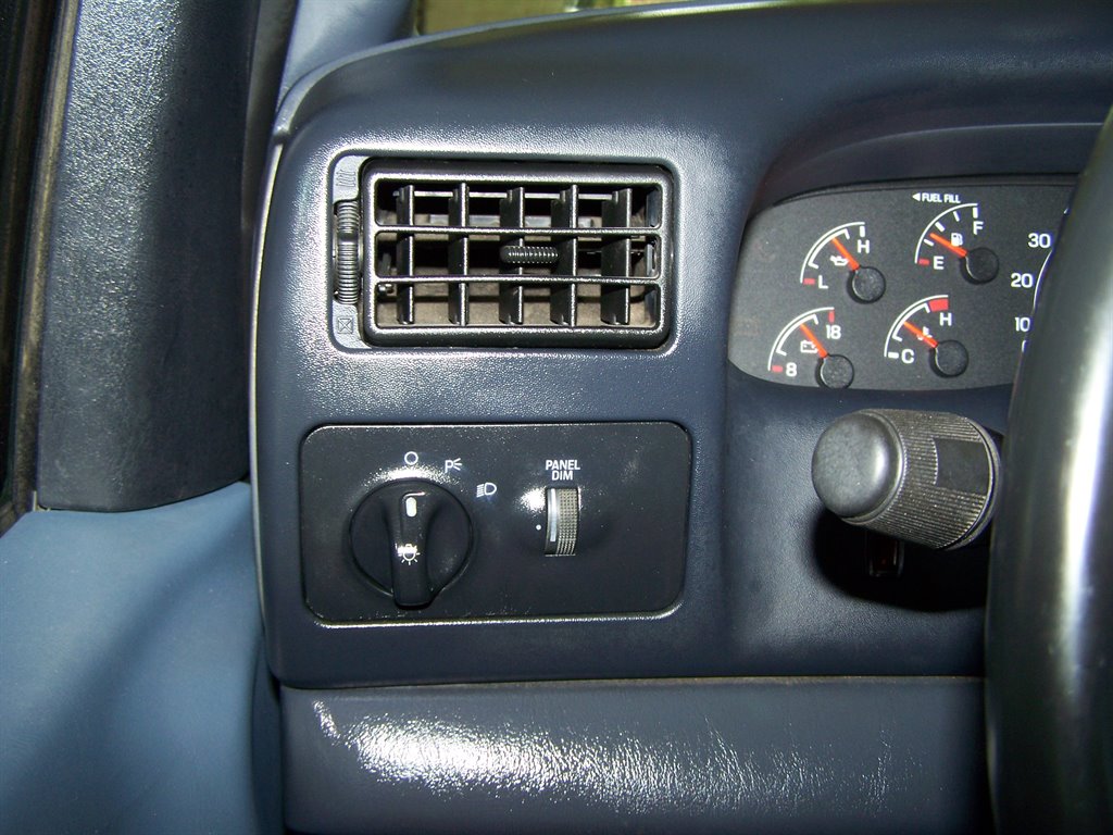 2000 Ford F350 - $24,890