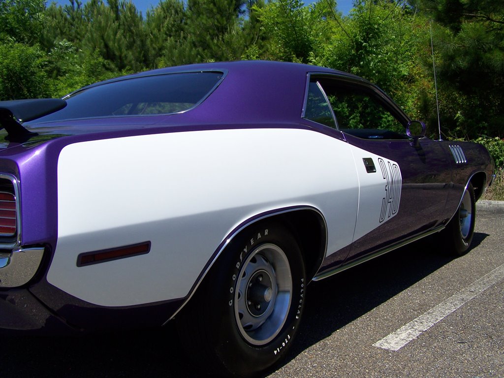 1971 Plymouth Cuda - $158,890