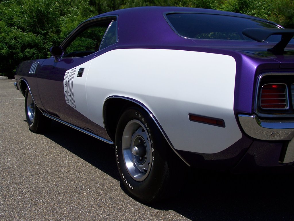 1971 Plymouth Cuda - $158,890