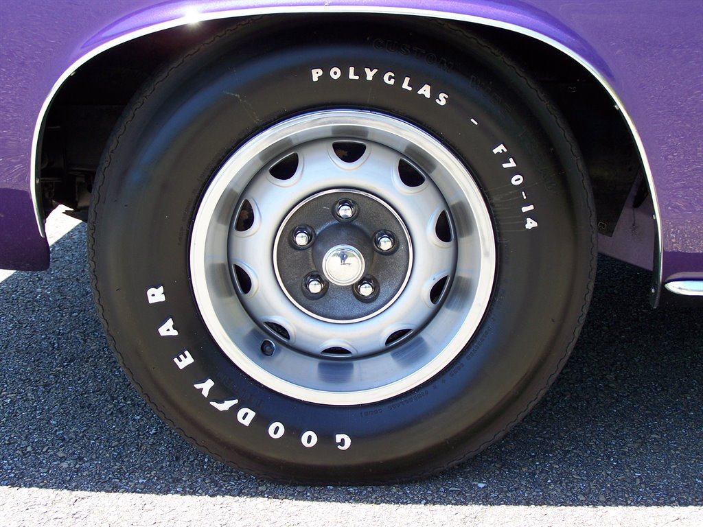 1971 Plymouth Cuda - $158,890